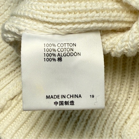 BRANDY MELVILLE  Elizabeth Button Knit Vest Pockets V-Neck - Picture 6 of 7